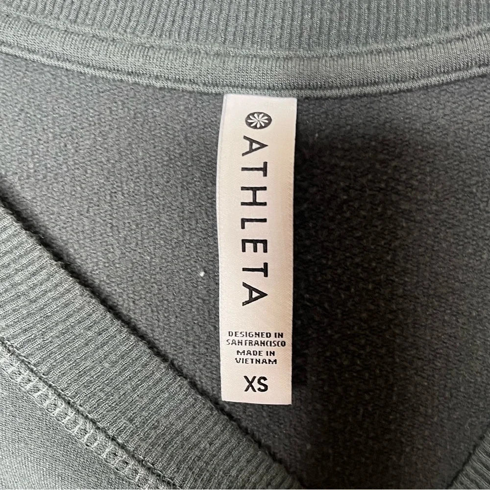 Athleta Forest Green Crew Neck Sweatshirt Size XS - Picture 3 of 5
